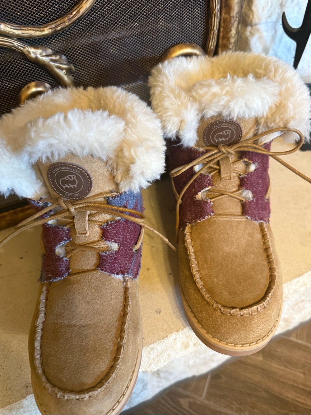 Lamo Women’s Suede Fur W  Lined Boots US 6  Suede & Textile Exterior Tie Closure